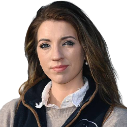 Hazell Mullins, Vet on the Moove